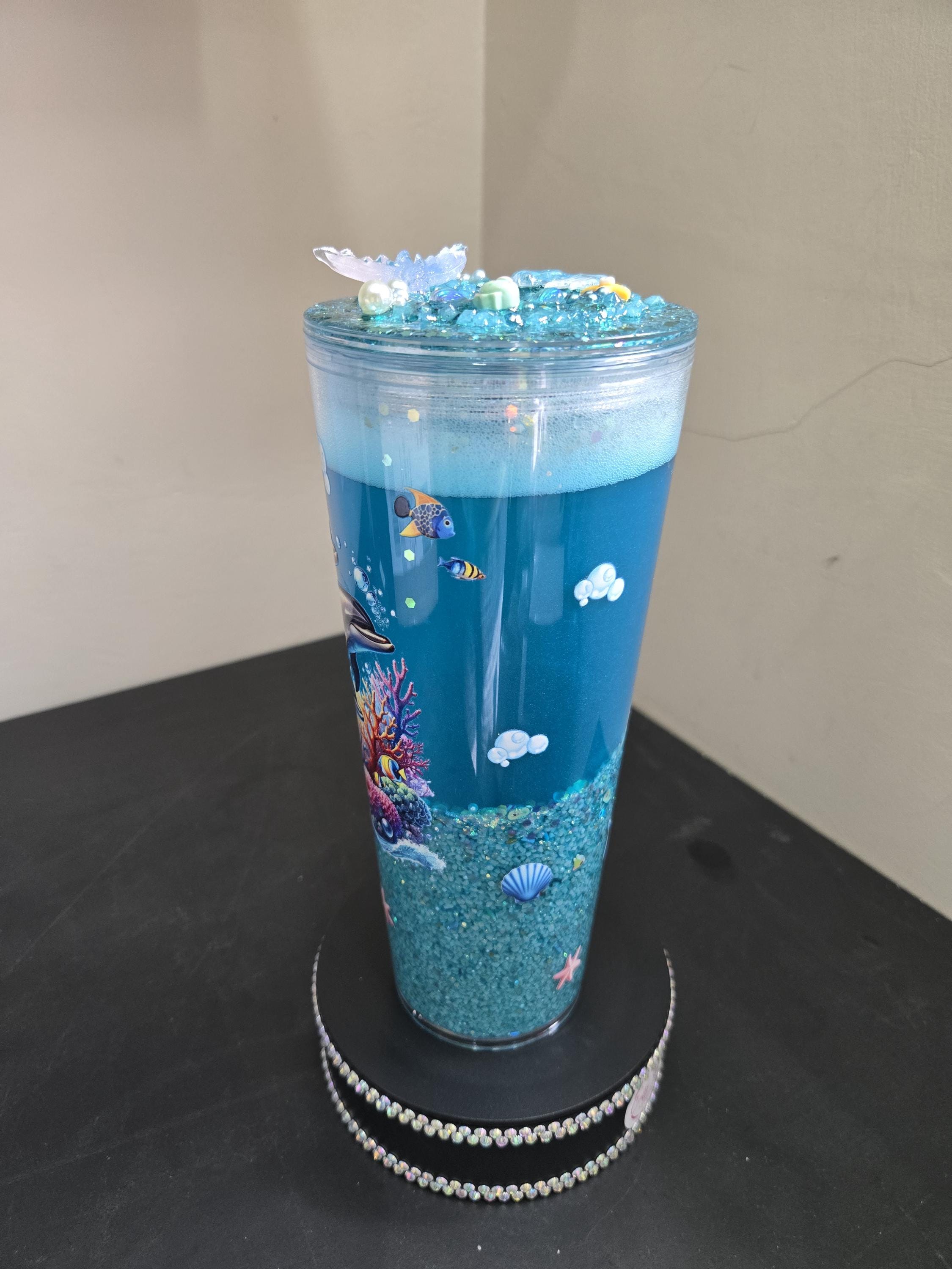 Glow in the dark beach cup