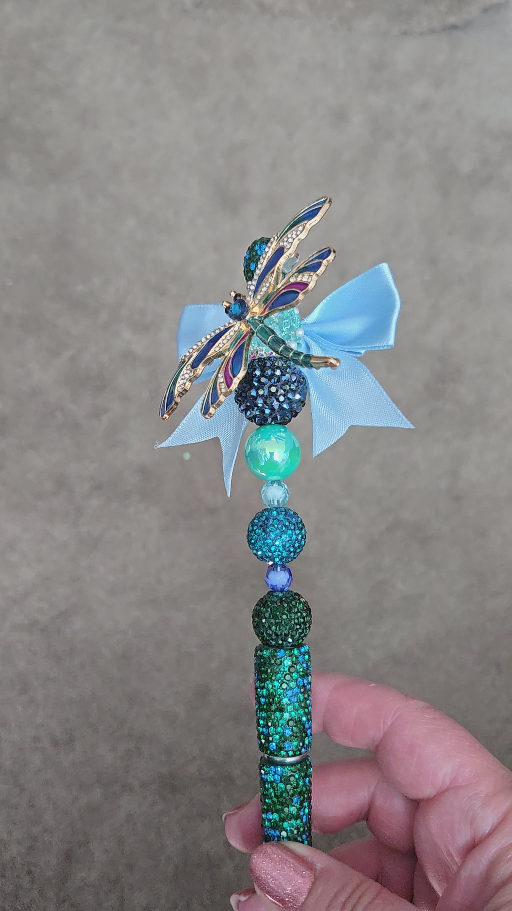 Green dragonfly pen
